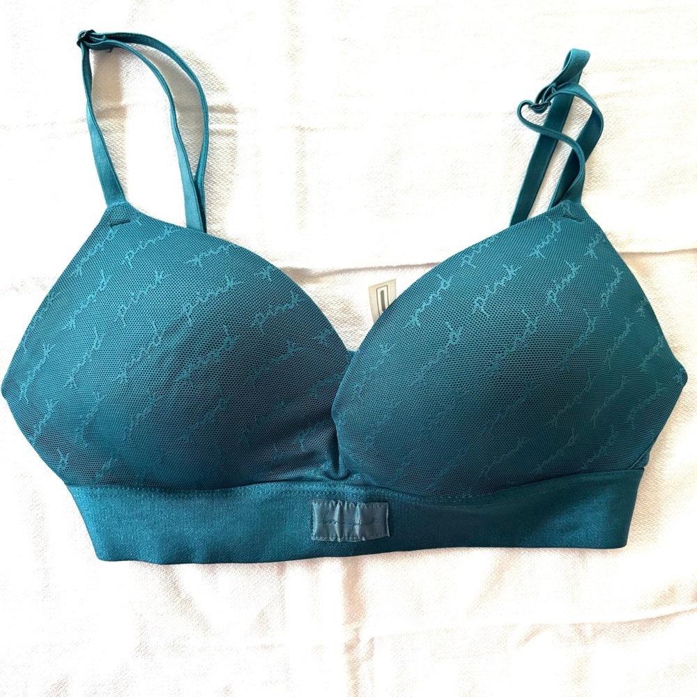 PINK Victoria's Secret Teal Bra